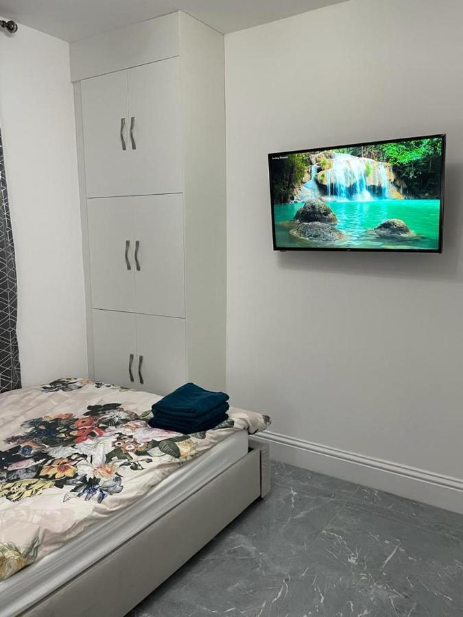 3 Bedroom Whalley Aparthotel Burnley Buitenkant foto