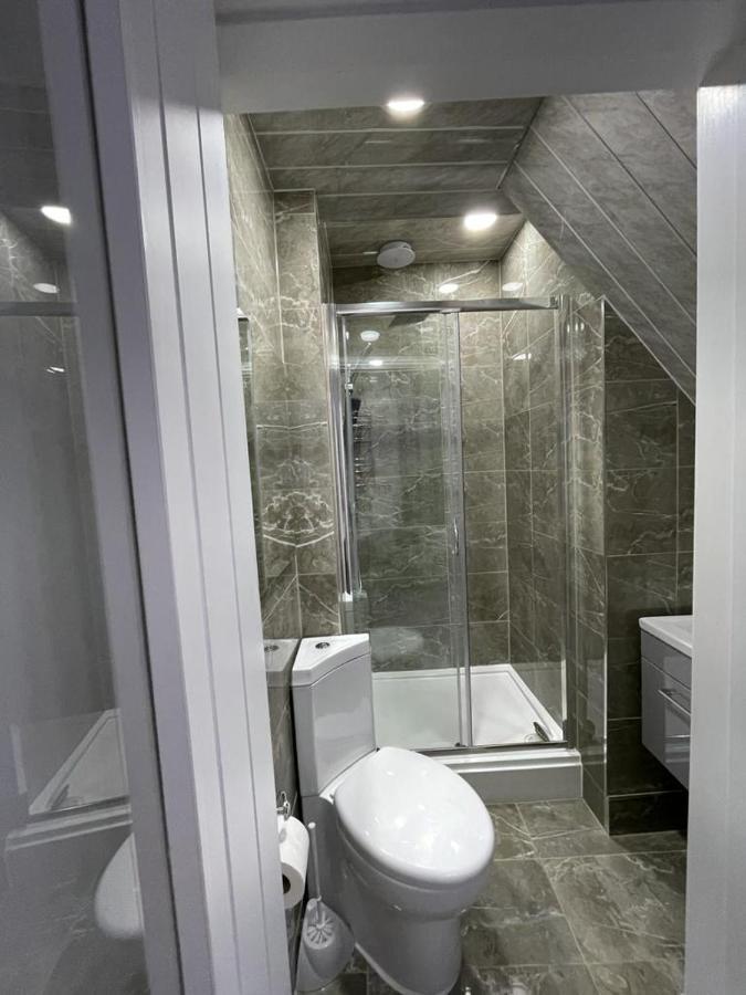 3 Bedroom Whalley Aparthotel Burnley Buitenkant foto
